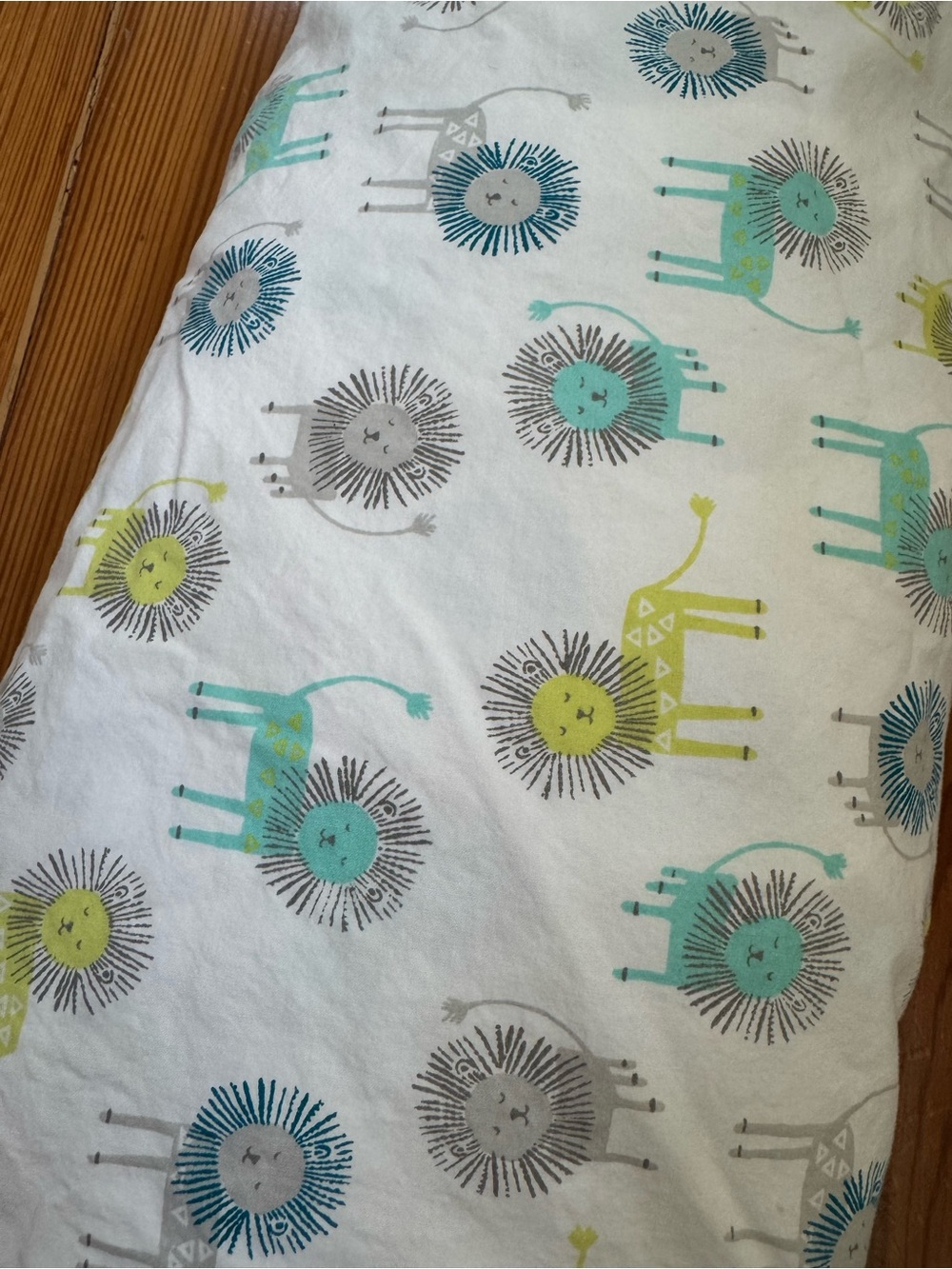 Pottery Barn Kids Lion Print Cribsheet